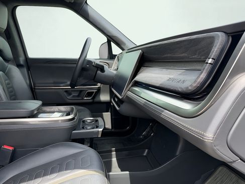 Used 2022 Rivian R1T Adventure AWD/4WD image 47