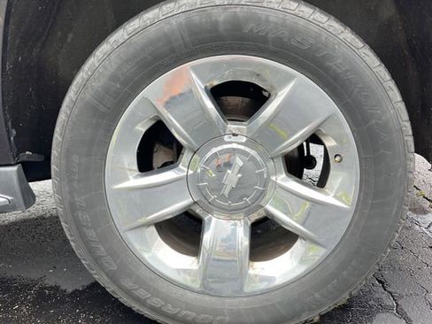 Used 2016 Chevrolet Suburban LTZ image 25