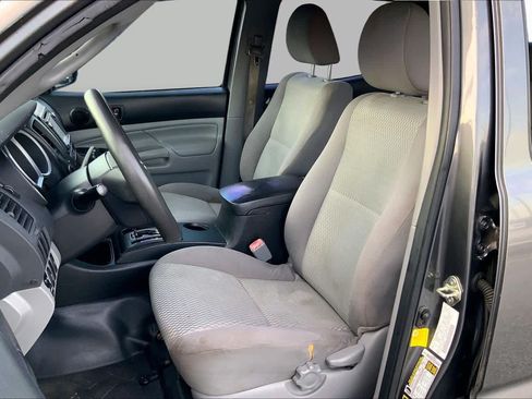 Used 2014 Toyota Tacoma 4x4 Double Cab image 8