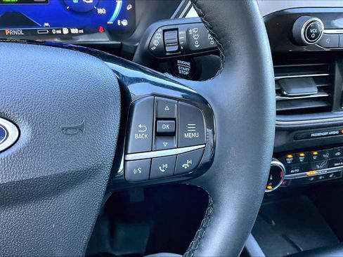 Used 2022 Ford Escape SEL image 24