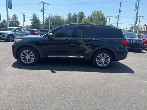 Certified 2021 Ford Explorer XLT w/ Equipment Group 202A AWD/4WD image 4