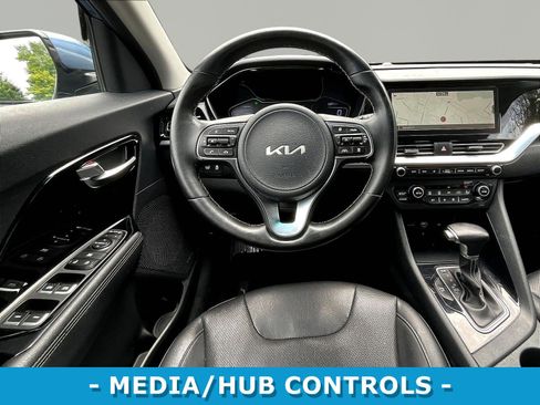 Used 2022 Kia Niro EX Premium FWD image 8