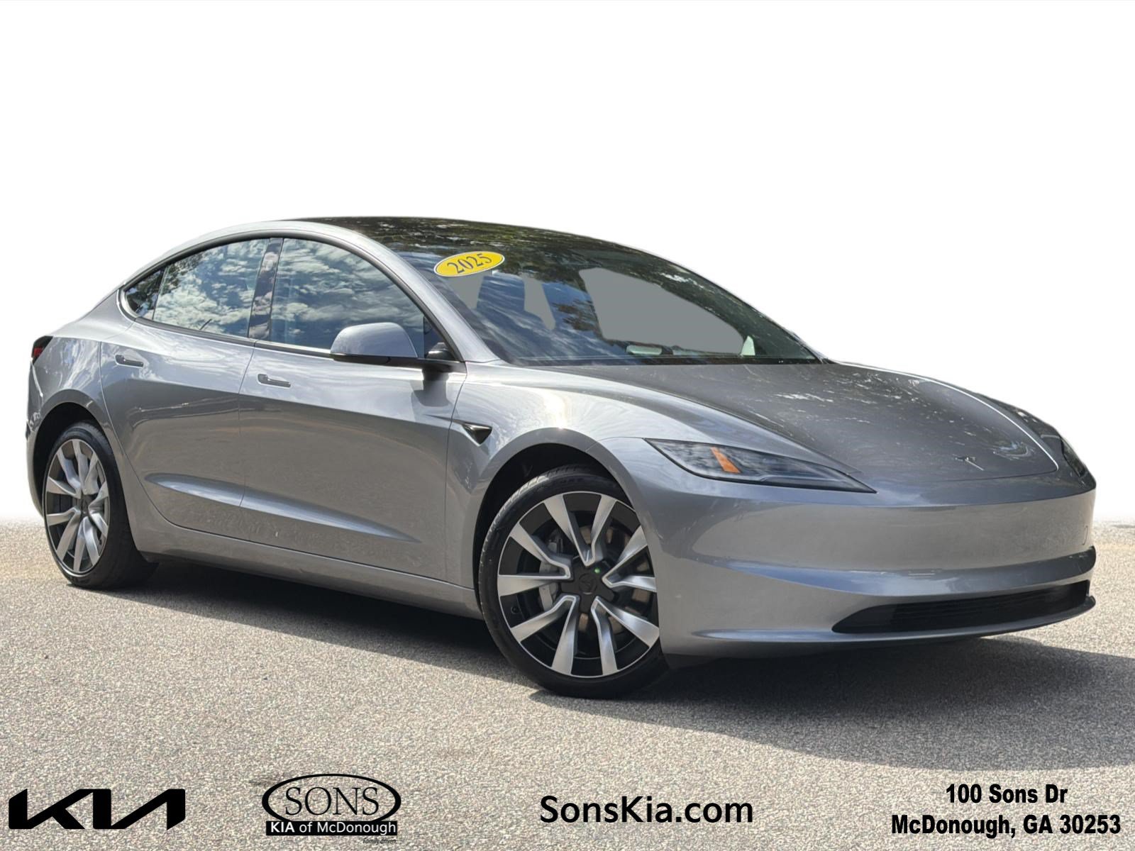 Used 2025 Tesla Model 3 Long Range RWD image 1