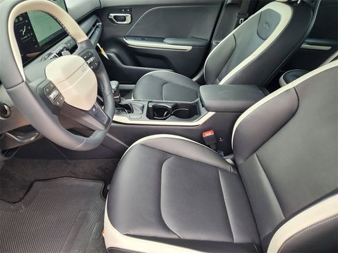 New 2025 Kia K4 GT-Line w/ GT-Line Premium Package image 9