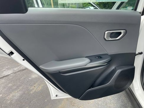 Used 2025 Kia K4 FWD image 16