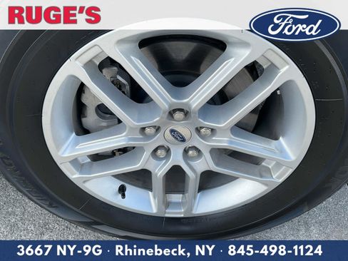 Used 2025 Ford Explorer Active image 10