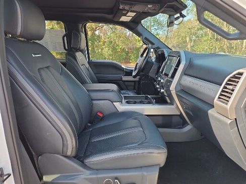 Certified 2022 Ford F350 Platinum image 15