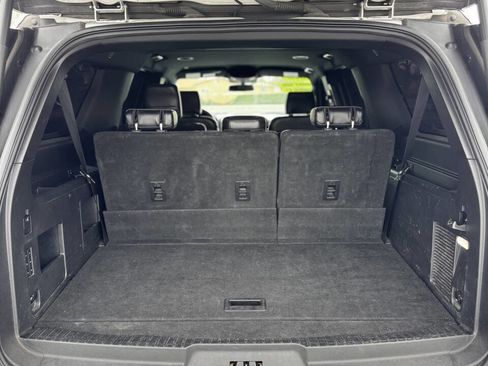 Used 2018 Ford Expedition Max XLT w/ Equipment Group 202A image 13