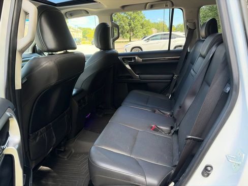 Used 2015 Lexus GX 460 w/ Navigation Package AWD/4WD image 7