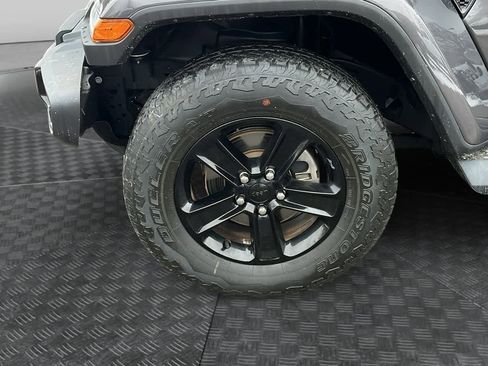 Certified 2021 Jeep Wrangler Unlimited Sahara image 6