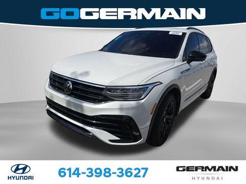 Used 2024 Volkswagen Tiguan SE R-Line AWD/4WD image 4