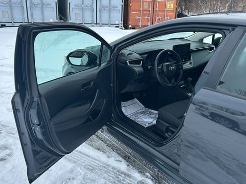 Used 2023 Toyota Corolla LE image 11