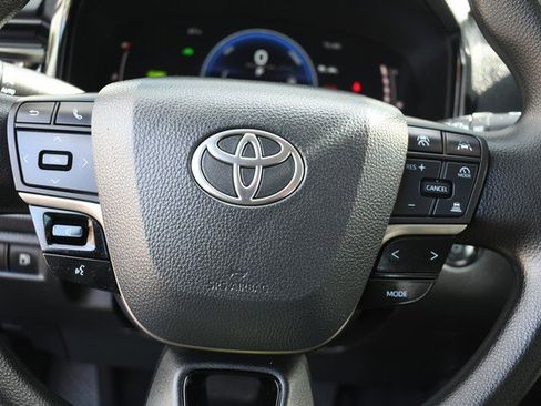 Certified 2025 Toyota Camry LE image 30