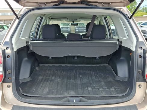 Used 2015 Subaru Forester 2.5i w/ Alloy Wheel Package AWD/4WD image 28