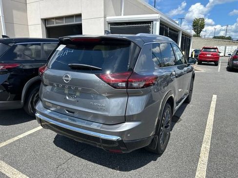 Used 2024 Nissan Rogue Platinum w/ Platinum Premium Package AWD/4WD image 3