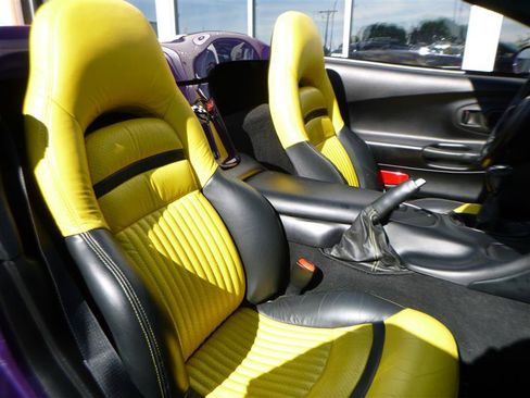 Used 1998 Chevrolet Corvette Convertible w/ Memory Pkg RWD image 13