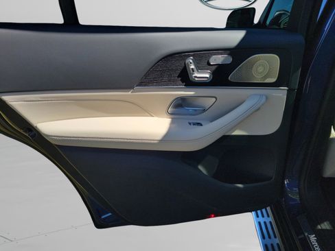 New 2026 Mercedes-Benz GLS 450 4MATIC image 25