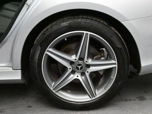 Used 2019 Mercedes-Benz E 300 E 300 image 13