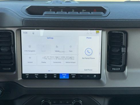 New 2026 Ford Bronco Outer Banks w/ Sasquatch Package AWD/4WD image 8
