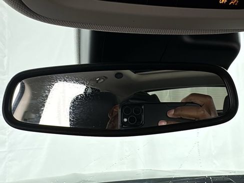 Used 2021 Buick Envision Essence w/ Technology Package I image 35