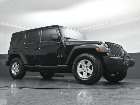 Used 2015 Jeep Wrangler Unlimited Sport w/ Quick Order Package 24S AWD/4WD image 34