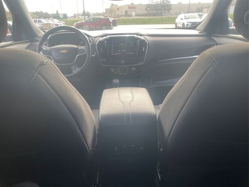 Used 2023 Chevrolet Traverse LT AWD/4WD image 18