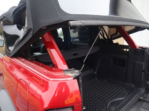 Used 2021 Ford Bronco Badlands image 53