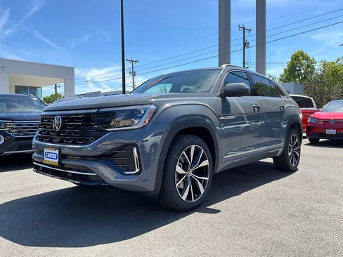 New 2025 Volkswagen Atlas Cross Sport SEL Premium R-Line image 4