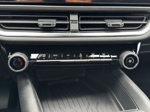 New 2026 Chevrolet Equinox EV LT image 10