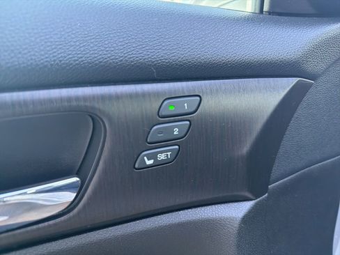 Used 2015 Honda Accord Touring image 5