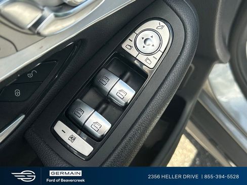 Used 2019 Mercedes-Benz GLC 300 4MATIC image 16