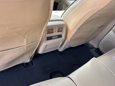 Used 2017 Nissan Pathfinder S image 14