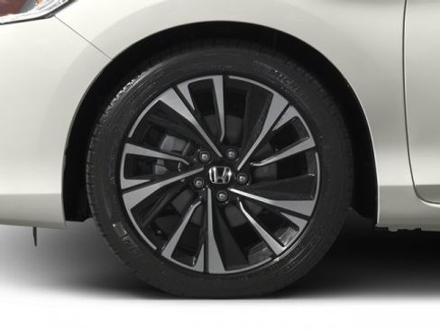 Used 2017 Honda Accord EX-L image 11