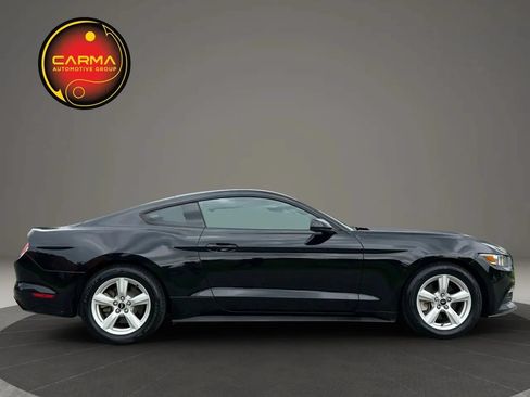 Used 2017 Ford Mustang Coupe RWD image 6