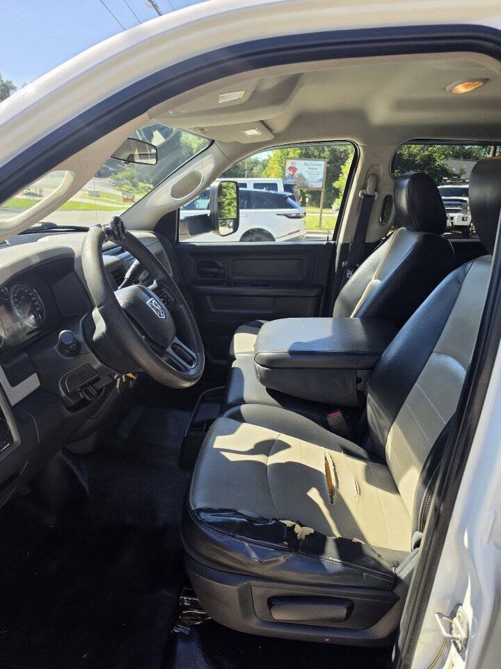 Used 2012 RAM 3500 ST RWD image 12