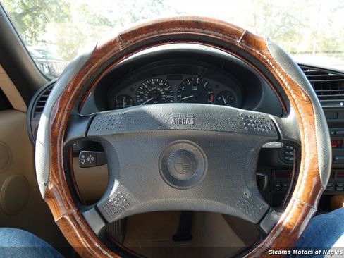 Used 1997 BMW 328i Convertible image 22