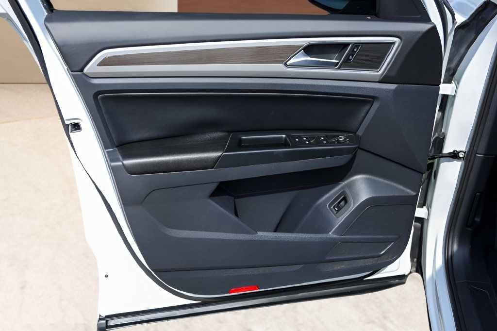 Used 2019 Volkswagen Atlas SE FWD image 21