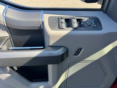 Used 2018 Ford F150 XLT w/ Equipment Group 302A Luxury image 9