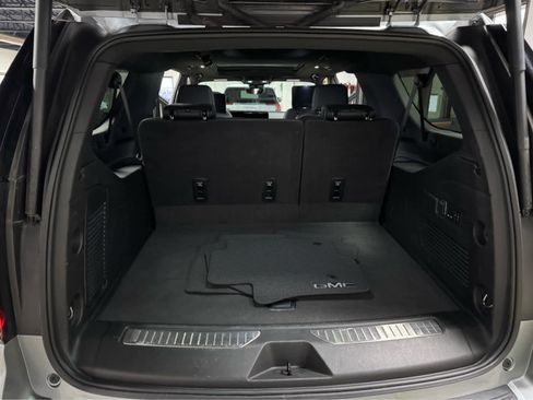 Certified 2025 GMC Yukon XL Denali w/ Denali Reserve Package image 14