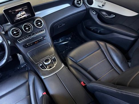 Used 2019 Mercedes-Benz GLC 300 image 12