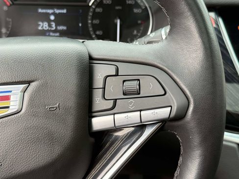 Used 2025 Cadillac XT6 Premium Luxury AWD/4WD image 27