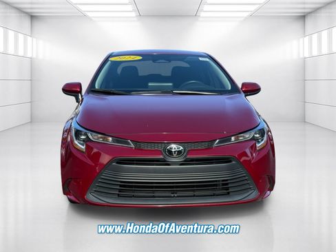 Used 2024 Toyota Corolla LE FWD image 2