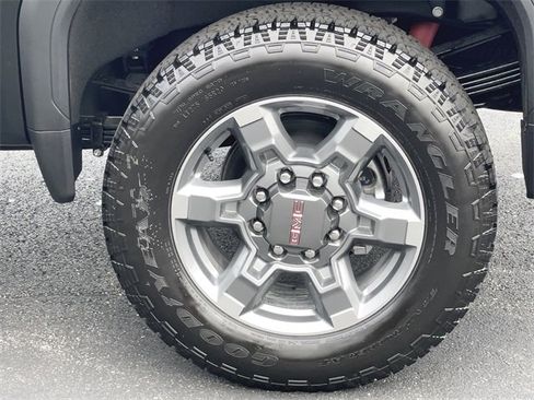 New 2026 GMC Sierra 3500 SLT image 33