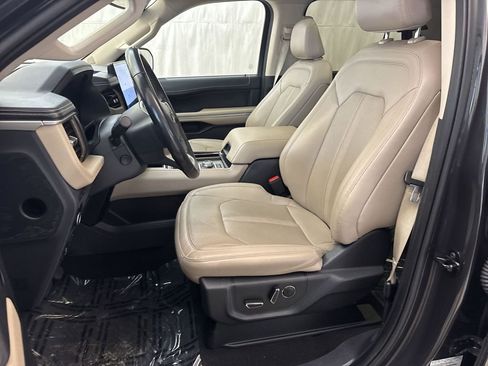 Used 2024 Ford Expedition Max Limited AWD/4WD image 8