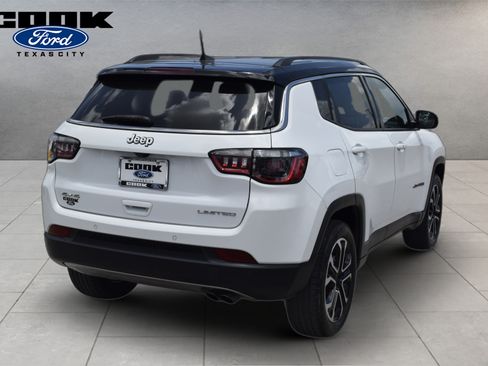 Used 2022 Jeep Compass Limited AWD/4WD image 3