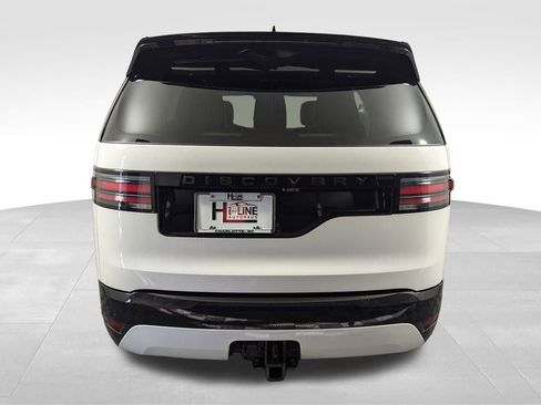 Used 2024 Land Rover Discovery Dynamic SE image 23