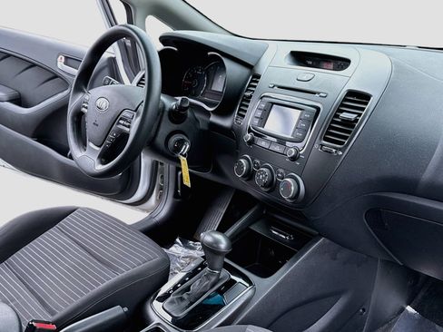 Used 2017 Kia Forte LX w/ LX Popular Package FWD image 15