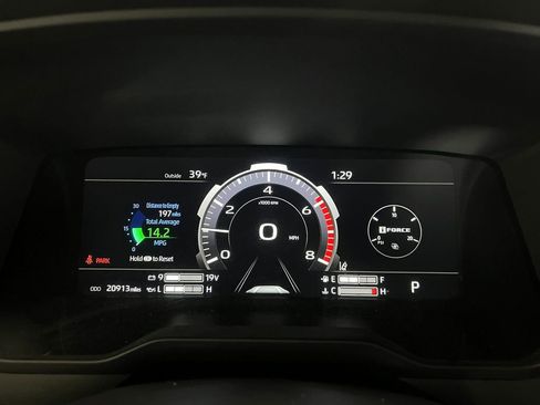 Used 2024 Toyota Tundra Limited image 16