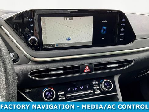 Used 2023 Hyundai Sonata SEL FWD image 9