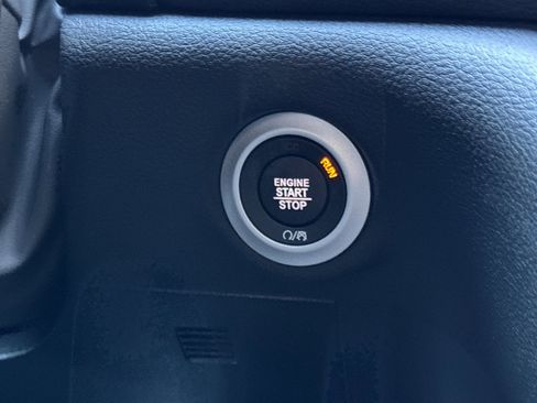 New 2026 Chrysler Pacifica Select w/ S Appearance Package image 22